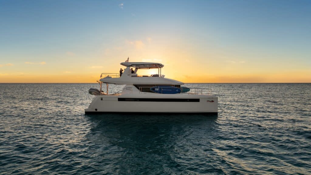 Power Yacht